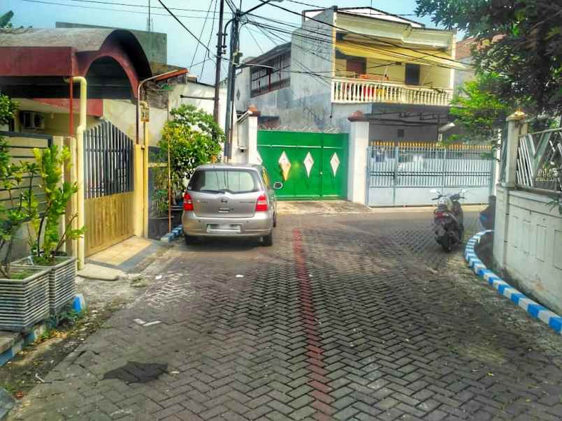jual rumah simpang darmo permai selatan surabaya barat
