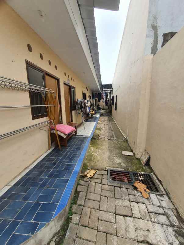 kontrakan 26 unit full isi di serua cputat