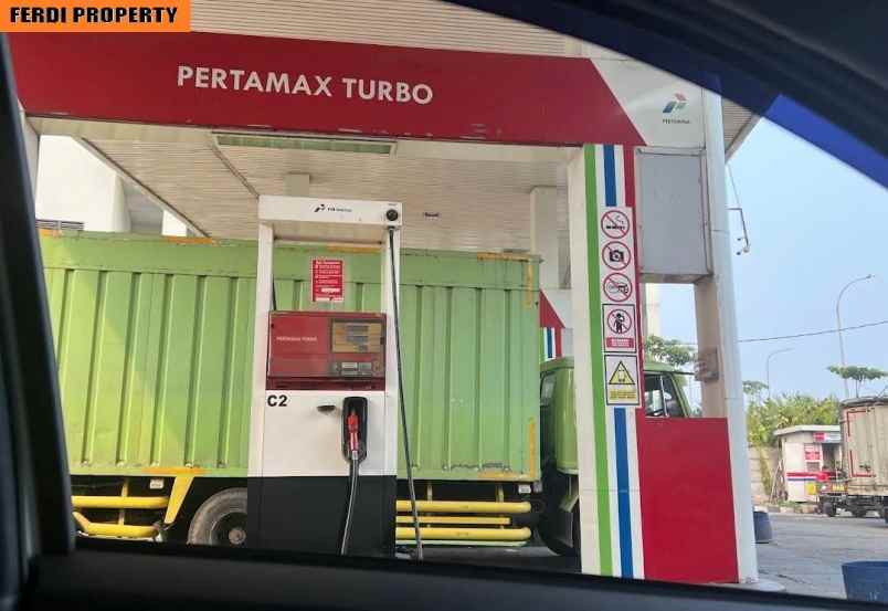pom bensin sebelah apartemen chadstone cikarang timur