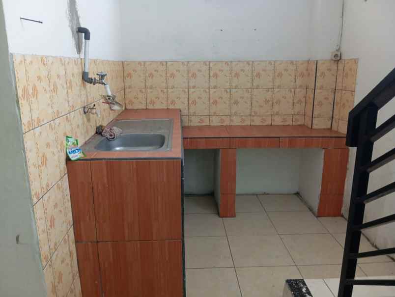 ruko mainroad ciwaruga 3 lantai cocok untuk usaha