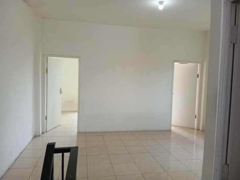 ruko mainroad ciwaruga 3 lantai cocok untuk usaha