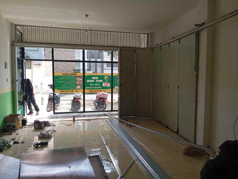 ruko mainroad ciwaruga 3 lantai cocok untuk usaha