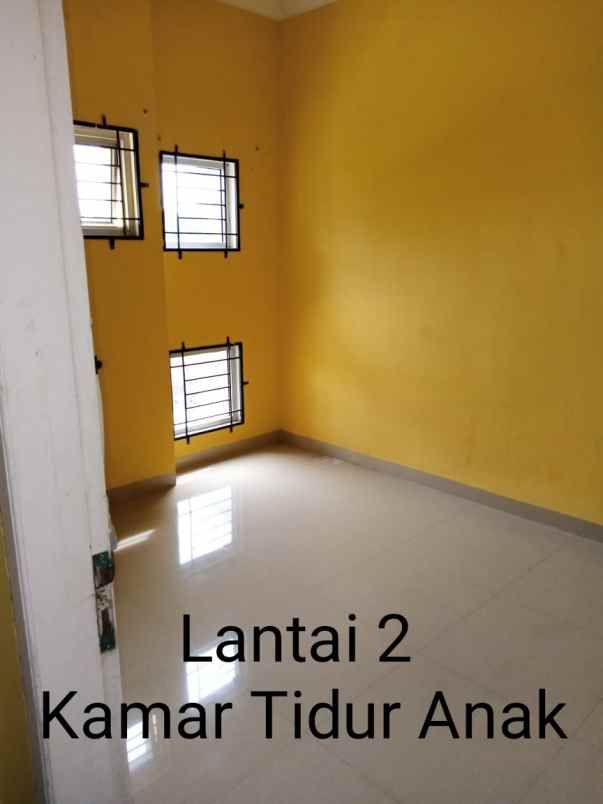 rumah 2 1 2 lt dalam komplek panglima denai
