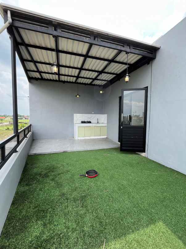 rumah 2 lantai 10 x 12