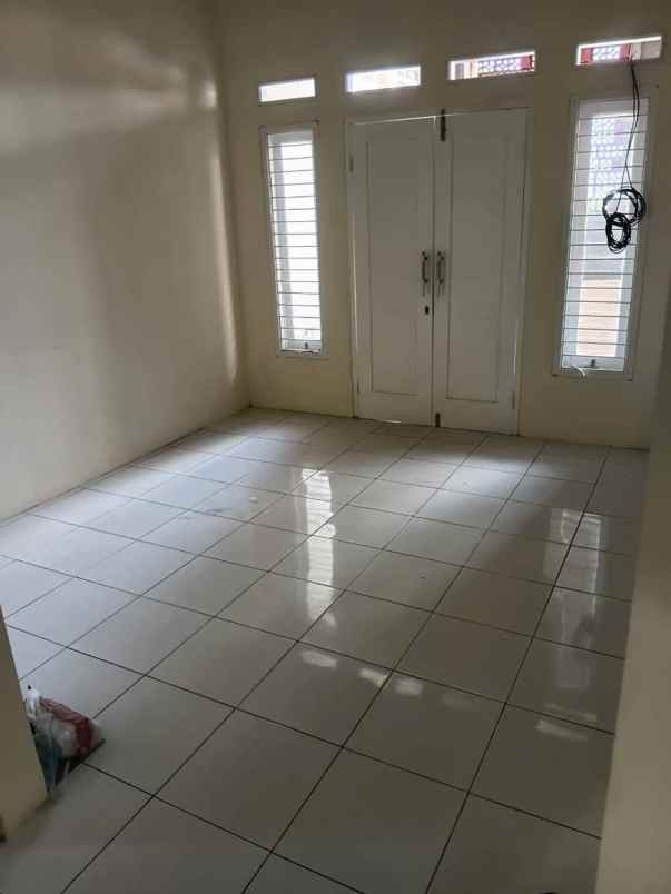 rumah 2 lantai murah di pup