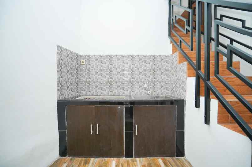 rumah 2 lantai siap huni di limo depok