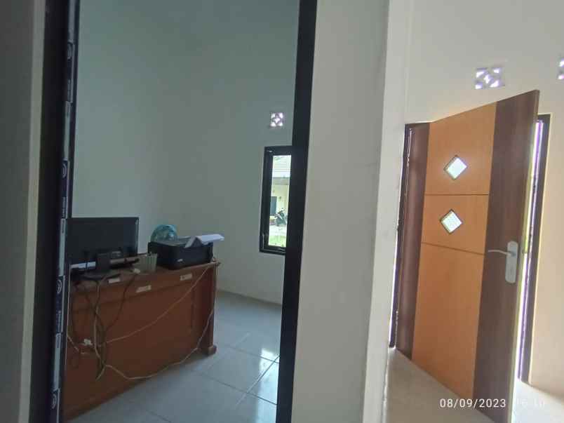 rumah 300jt an ditembalang luas tanah 120 meter