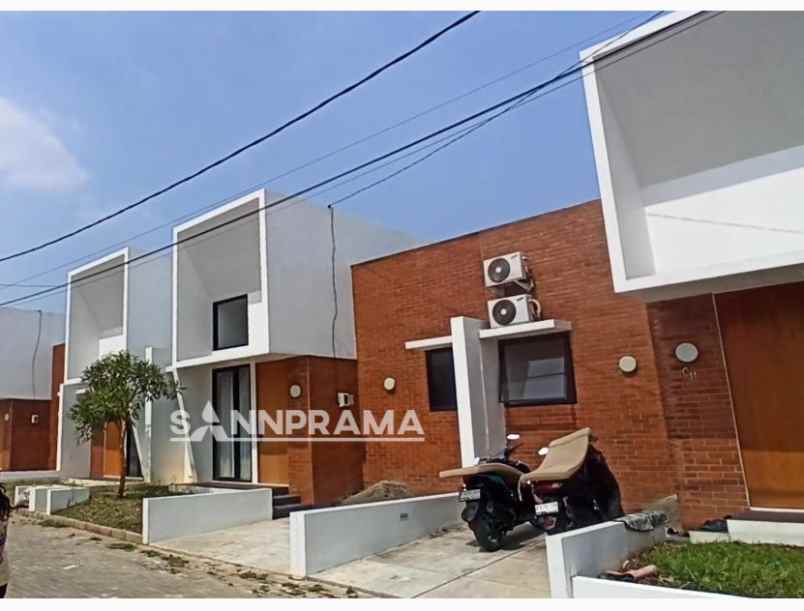 rumah baru dalam town house di sawangan