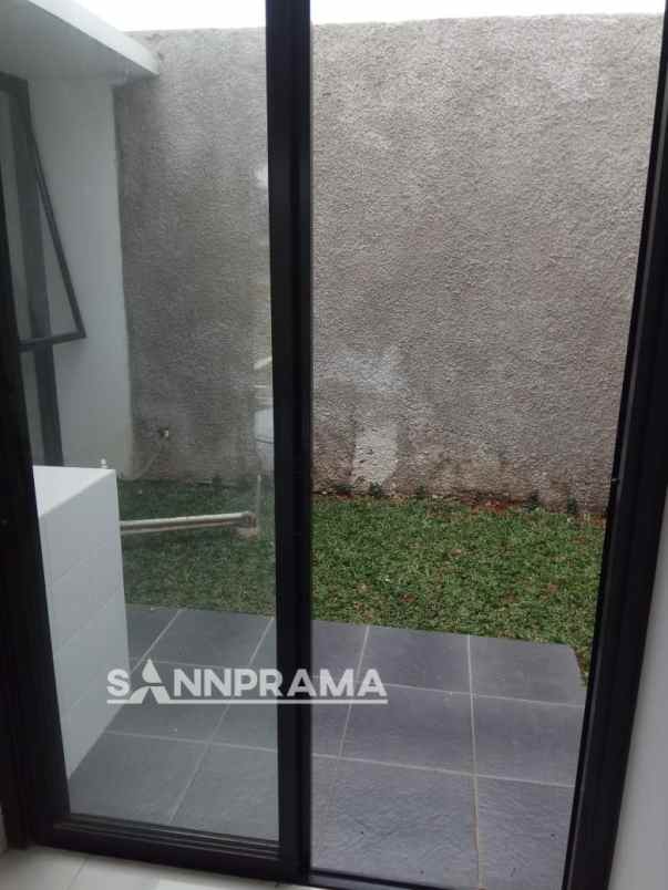 rumah baru dalam town house di sawangan