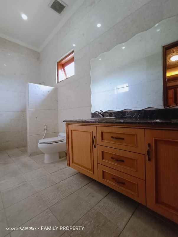 rumah baru mewah dekat pesanggrahani bintaro