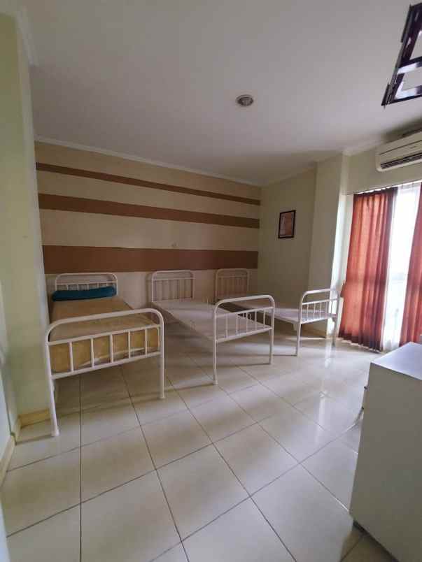 rumah bersalin masih aktif dan jalan di semarang