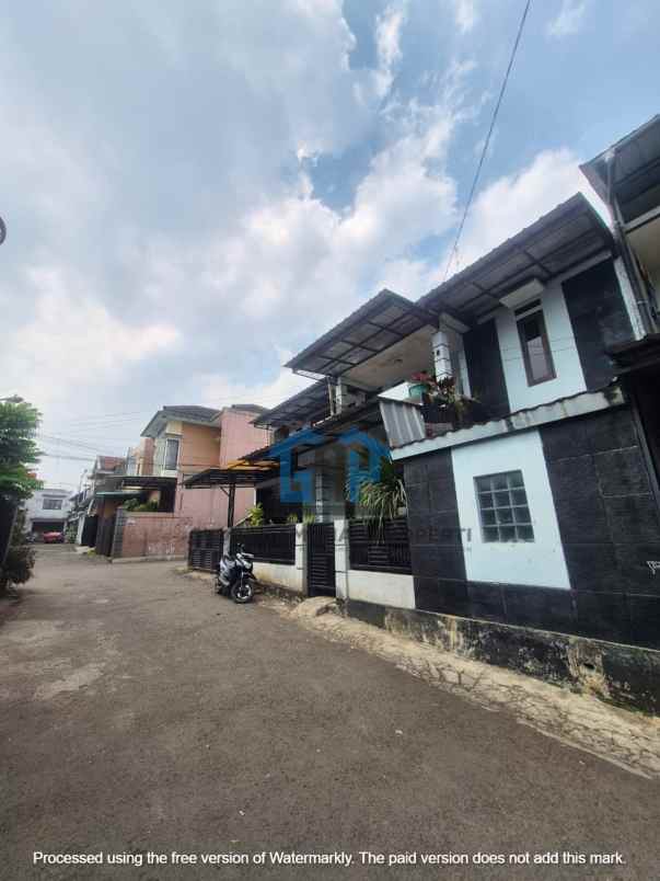 rumah cihanjuang selangkah pemkot cimahi full bangunan