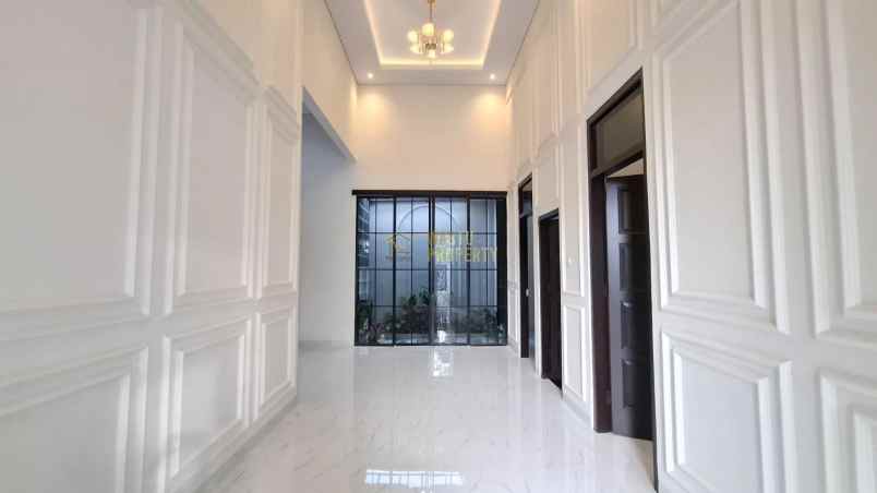 rumah classic di purwomartani kalasan shm terbaik