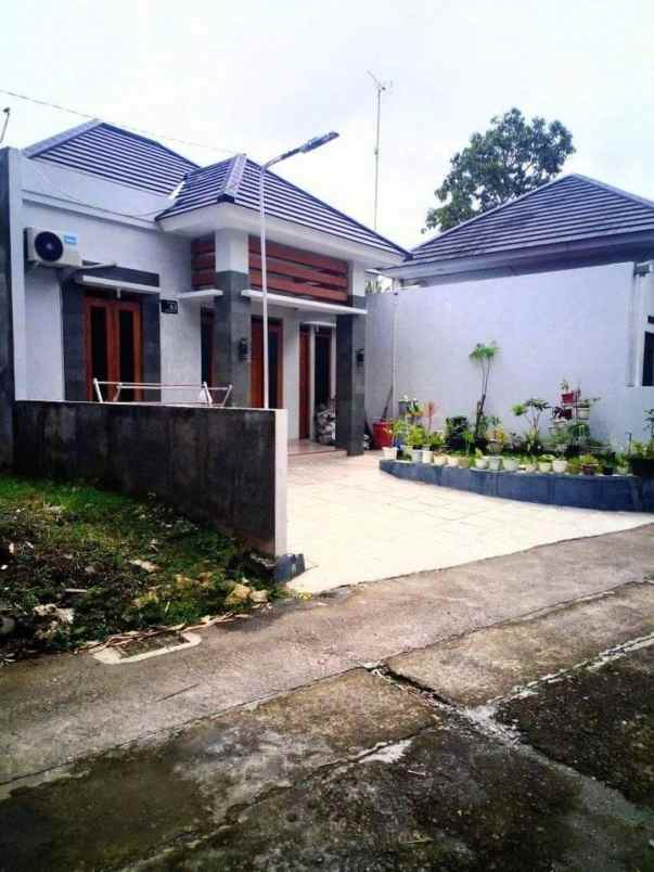 rumah di pengasih kulon progo yogyakarta