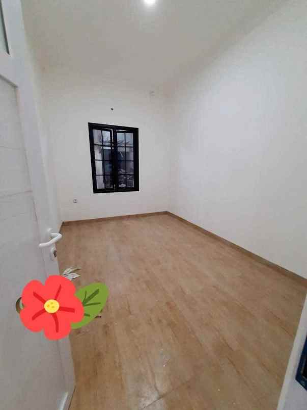 rumah di raden sanim tanah baru beji depok