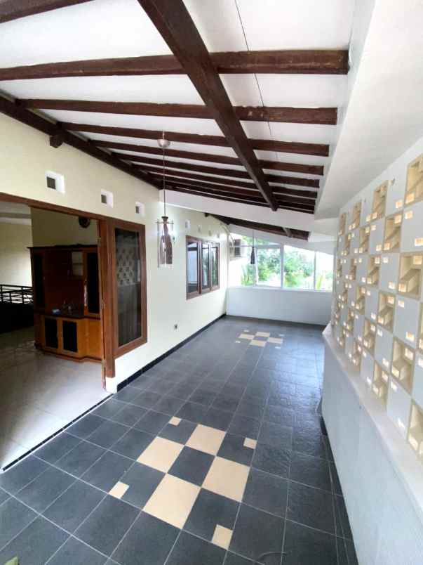 rumah gombel permai dekat undip include perabotan