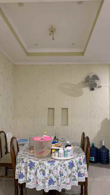 rumah hadap timur di royal residence jakarta timur