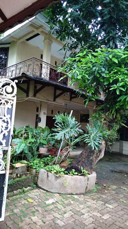 rumah intan cilandak barat