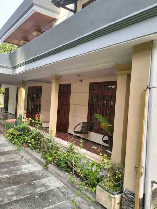 rumah jalan dr cipto malang dekat kampus unbra araya