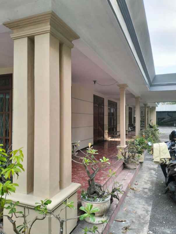 rumah jalan dr cipto malang dekat kampus unbra araya