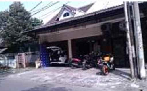 rumah jalan raya bumi anggrek