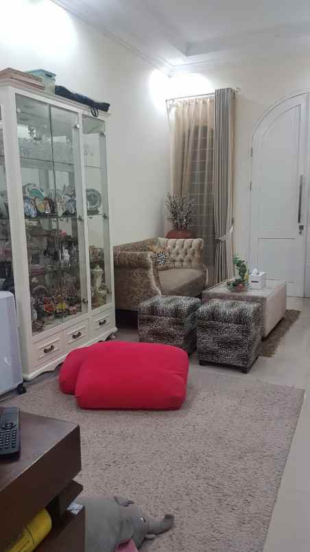 rumah jati bening bekasi jawa barat