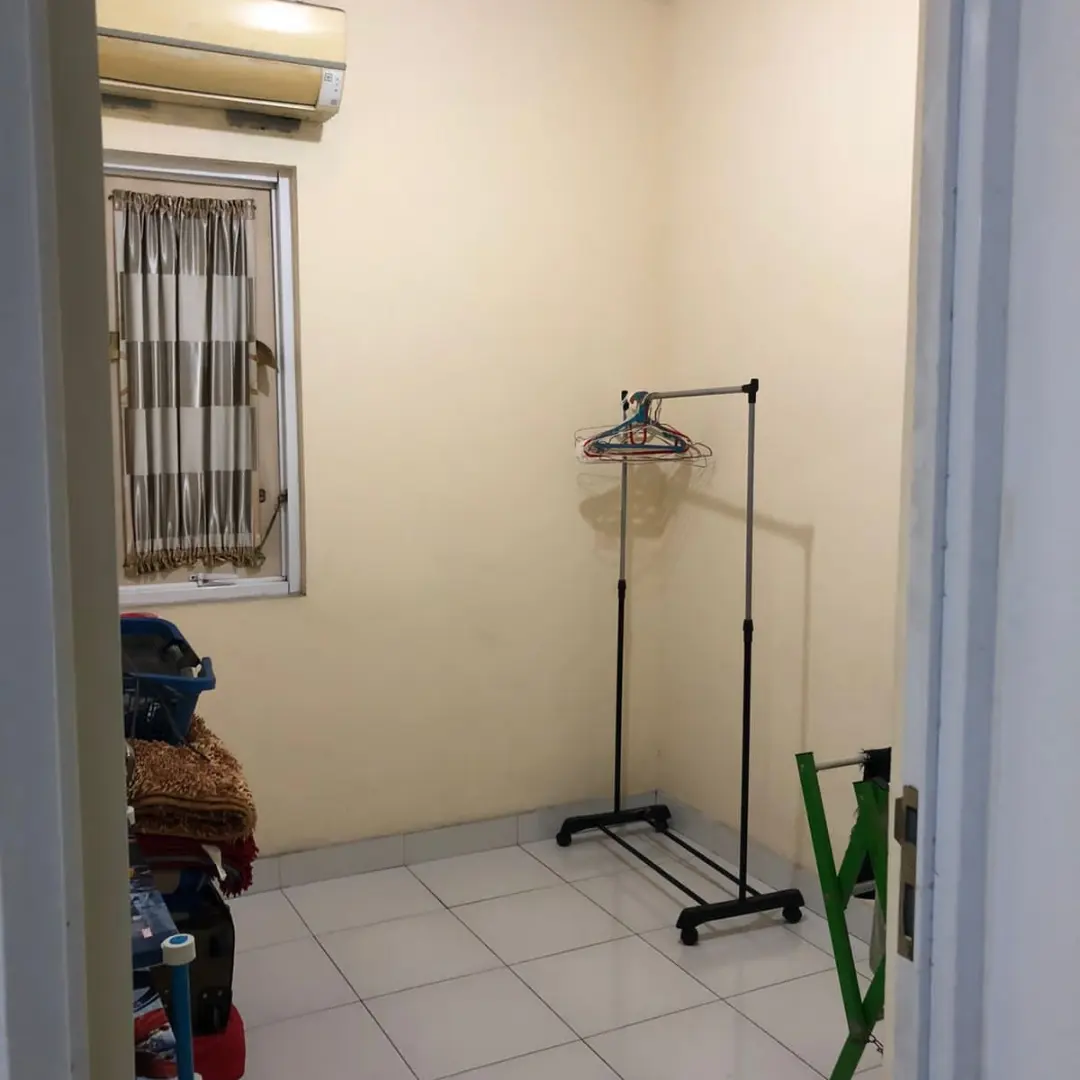 rumah jl andes raya blok bh 1