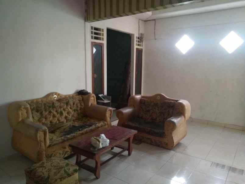 rumah jl jend sidomulyo gg