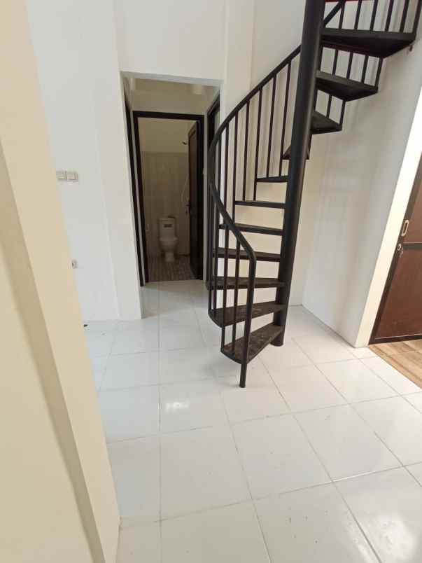 rumah jl kh muhidin tanah sareal