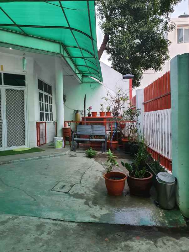 rumah jl mokmer sawah besar