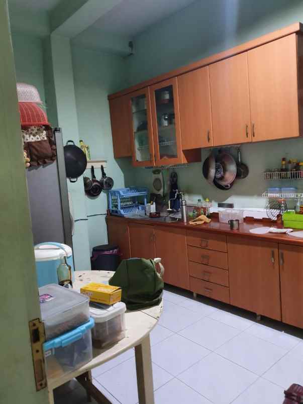 rumah jl mokmer sawah besar