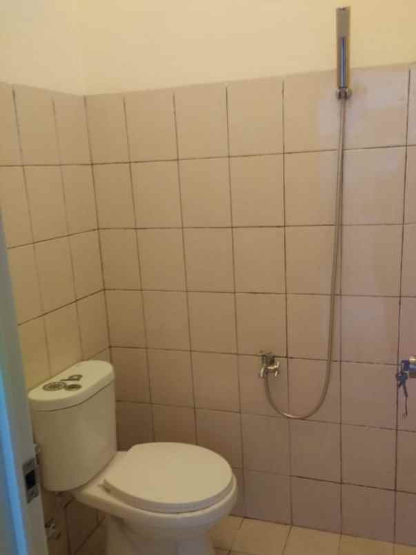 rumah jl raya pisangan kepuh