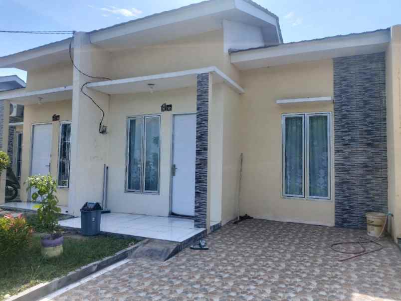 rumah jl raya pisangan kepuh