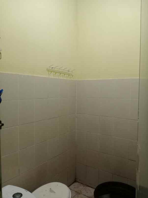 rumah jln raya sawangan permai