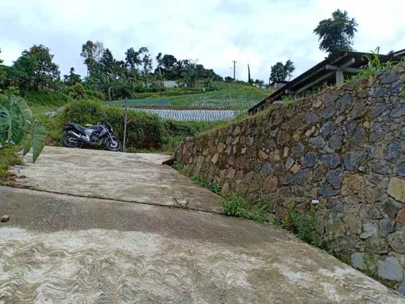 rumah kawasan wisata alam