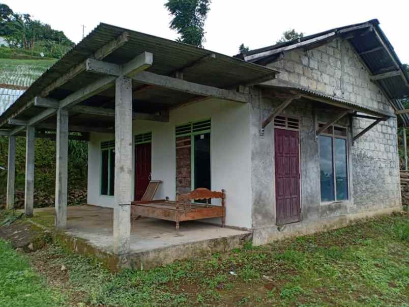 rumah kawasan wisata alam