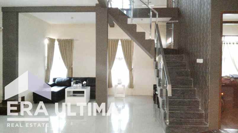 rumah komplek bumi adipura