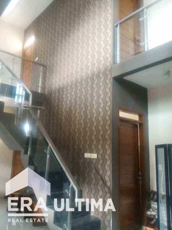 rumah komplek bumi adipura