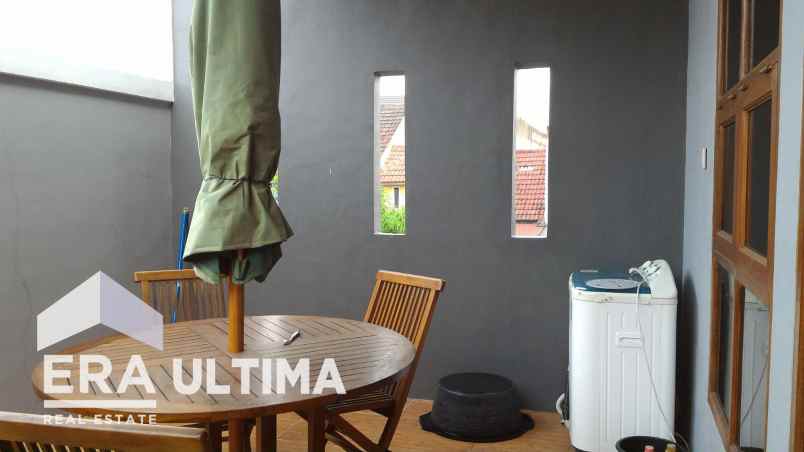 rumah komplek bumi adipura