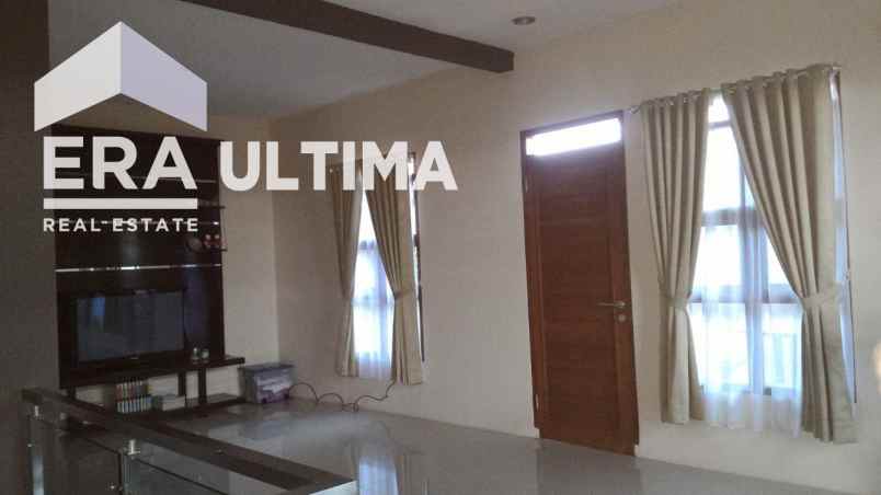 rumah komplek bumi adipura