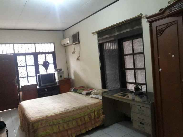 rumah komplek raya housing