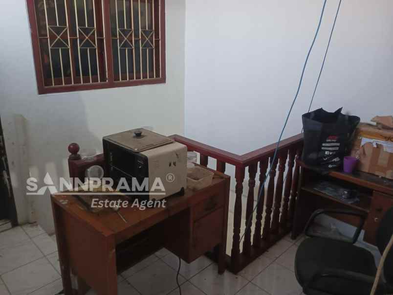 rumah luas di juanda komplek pelni depok rn tami