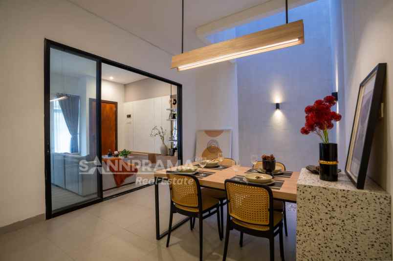 rumah mewah dalam townhouse di pondok cabe tang sel