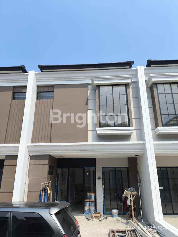 rumah minimalis baru 2 lantai east point