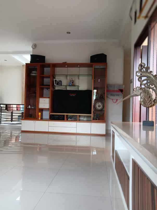 rumah minimalis full furnish di arcamanik bandung