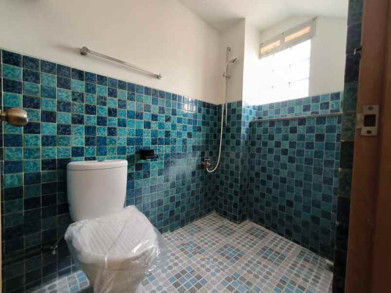 rumah nyaman 2 lantai di cilandak jkt selatan