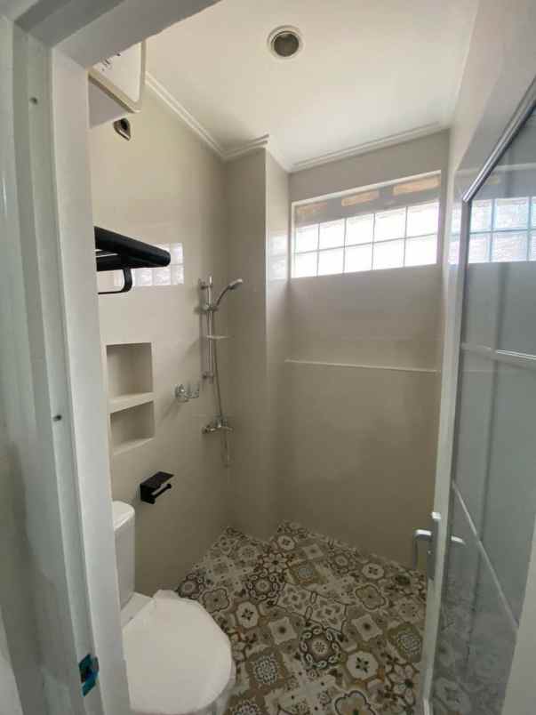 rumah nyaman 2 lantai di cilandak jkt selatan