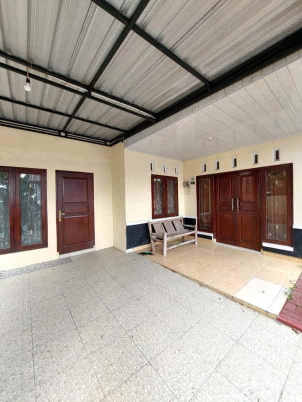 rumah nyaman akses mudah dekat jalan kaliurang