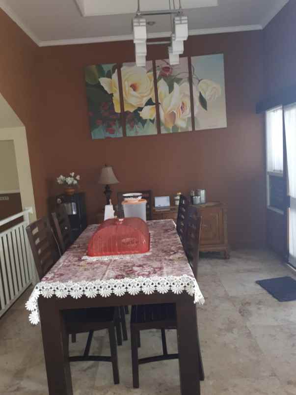 rumah pesanggrahan bintaro jaksel