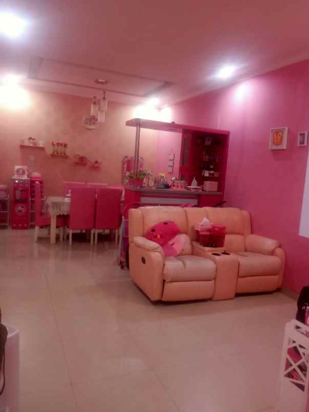 rumah pink 2 lt 5 kt perum puri depok mas nego